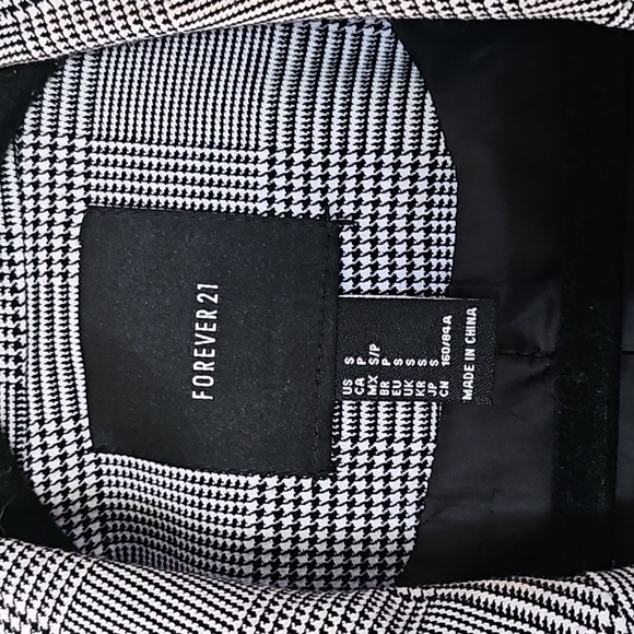 Blazer - Picture 2 of 3